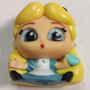 Disney Doorables Alice